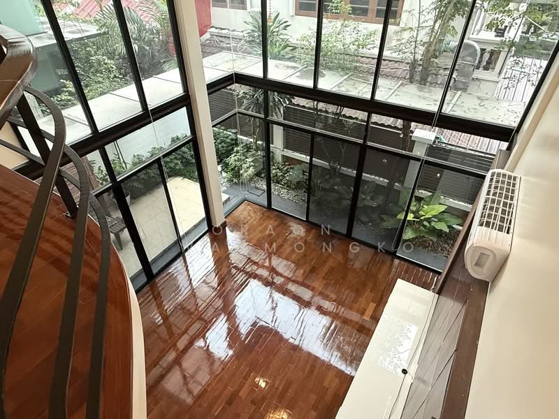 Baan Sasida, Bangkok, 19/1 Sukhumvit, Khong Tan, Khlong Toei, Bangkok, 3 Bedrooms, 250 sqm, Condo For Rent, by Oraon Suwanmongko, 500209670 - DDproperty.com