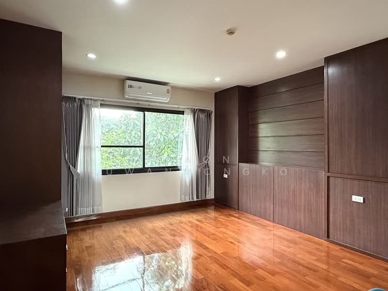 Baan Sasida, Bangkok, 19/1 Sukhumvit, Khong Tan, Khlong Toei, Bangkok, 3 Bedrooms, 250 sqm, Condo For Rent, by Oraon Suwanmongko, 500209670 - DDproperty.com