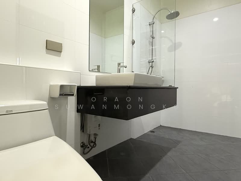 Baan Sasida, Bangkok, 19/1 Sukhumvit, Khong Tan, Khlong Toei, Bangkok, 3 Bedrooms, 250 sqm, Condo For Rent, by Oraon Suwanmongko, 500209670 - DDproperty.com