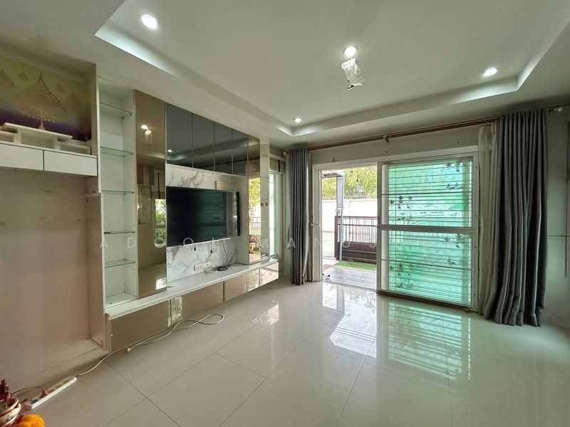 Supalai Ville Wongwaen-Lumlukka Klong 3, Pathum Thani, Phahonyothin Road, Khu Khot, Lam Luk Ka, Pathum Thani, 3 Bedrooms, 160 sqm, Single Detached House For Sale, by Adool Manusdee, 500209674 - DDproperty.com