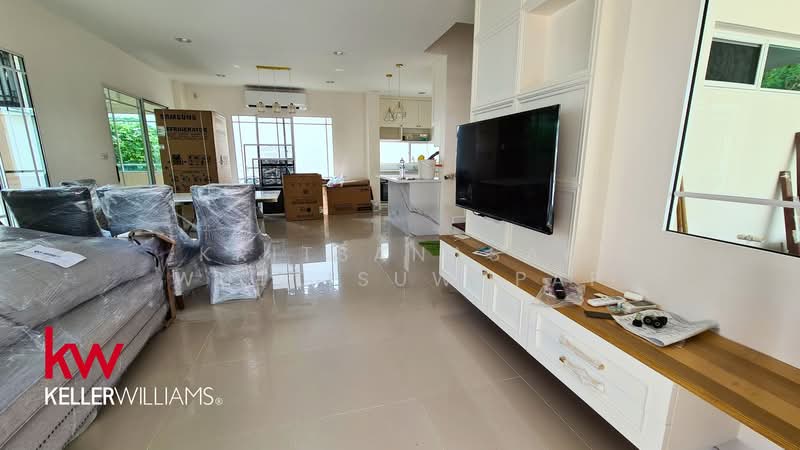 Nanthawan Uthayan-Aksa, Bangkok, Uthayan Road, Sala Thammasop, Thawi Watthana, Bangkok, 5 Bedrooms, 200 sqm, Single Detached House For Sale, by Kritsanasak Wuttisuwapap, 500209694 - DDproperty.com