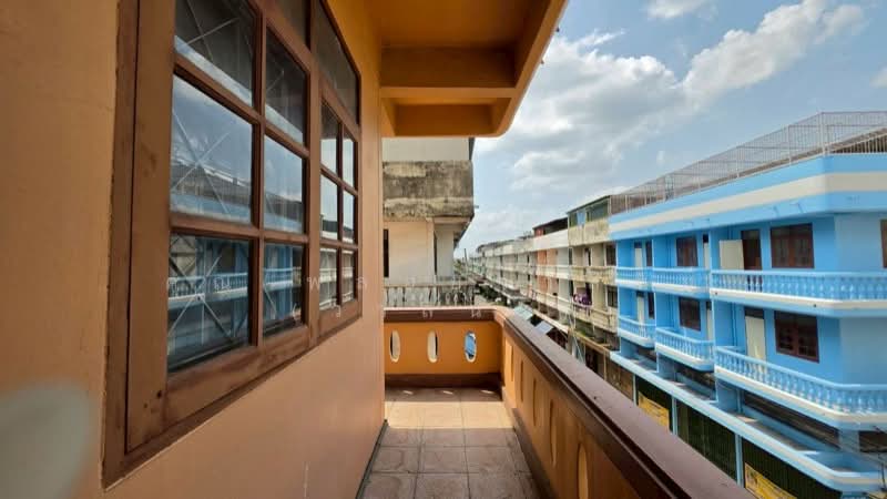 Baan Amonchai 3 : บ้านอมรชัย 3 Baan Amonchai 3, กรุงเทพ, ซอยอมรชัย 3, ศาลาธรรมสพน์, ทวีวัฒนา, กรุงเทพ, 180 ตร.ม., ทาวน์เฮ้าส์ ขาย, โดย คุณ พลอยวาลินน์ (วาลินน์), 500209710 - DDproperty.com