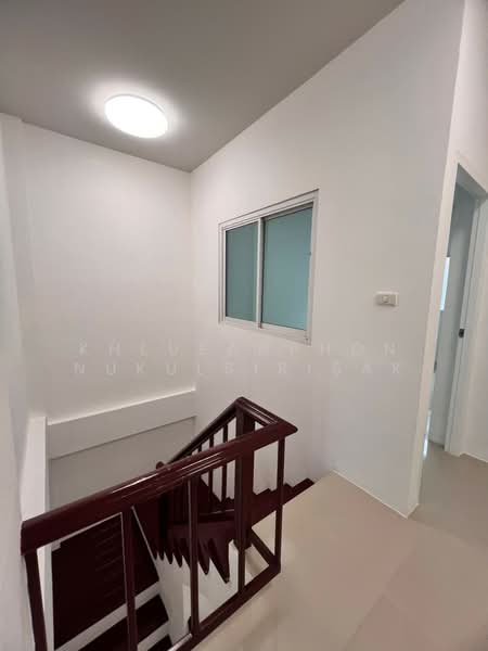 Baan Monthon 8, Bangkok, Along the Thawi Watthana canal Lak Song, Lak Song, Bang Khae, Bangkok, 4 Bedrooms, 90 sqm, Townhouse For Sale, by Khlueanphon Nukulsirisak, 500209754 - DDproperty.com