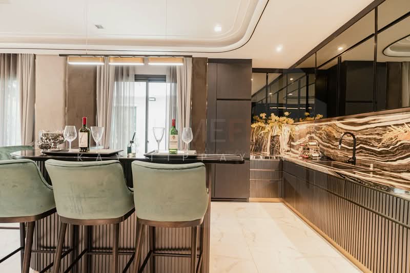 Bangkok Boulevard Signature Sathorn-Pinklao, Nonthaburi, Bang Kruai-Chong Tanom Road, Mahasawat, Bang Kruai, Nonthaburi, 4 Bedrooms, 514 sqm, Single Detached House For Sale, by Kay Tippayanet, 500209762 - DDproperty.com