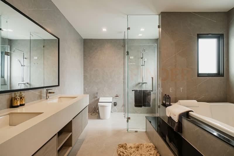 Bangkok Boulevard Signature Sathorn-Pinklao, Nonthaburi, Bang Kruai-Chong Tanom Road, Mahasawat, Bang Kruai, Nonthaburi, 4 Bedrooms, 514 sqm, Single Detached House For Sale, by Kay Tippayanet, 500209762 - DDproperty.com