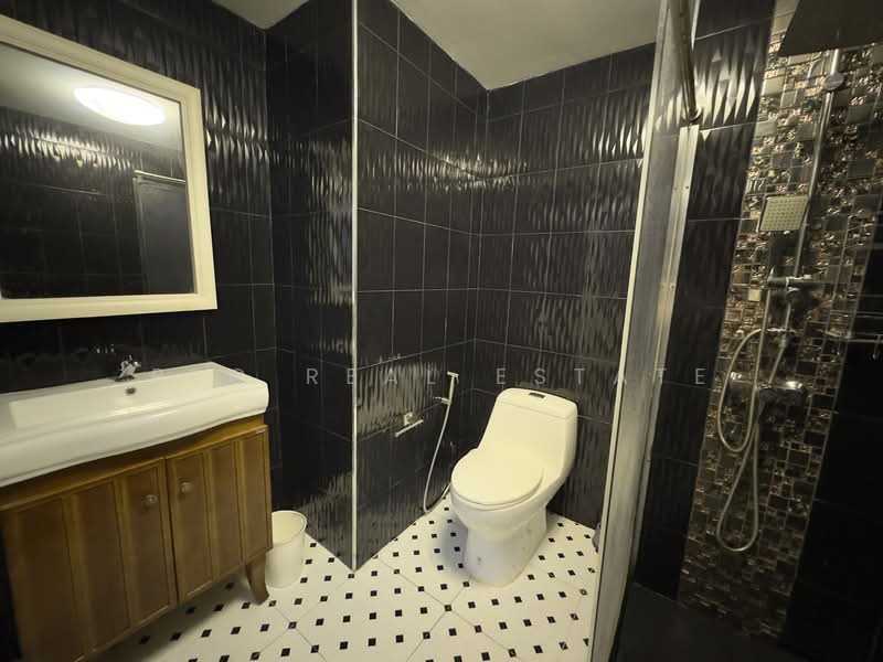 Jomtien Beach Condo, Chon Buri (Pattaya), Nong Pru, Bang Lamung (Pattaya), Chon Buri (Pattaya), 1 Bedroom, 30 sqm, Condo For Sale, by PLC real estate, 500209777 - DDproperty.com