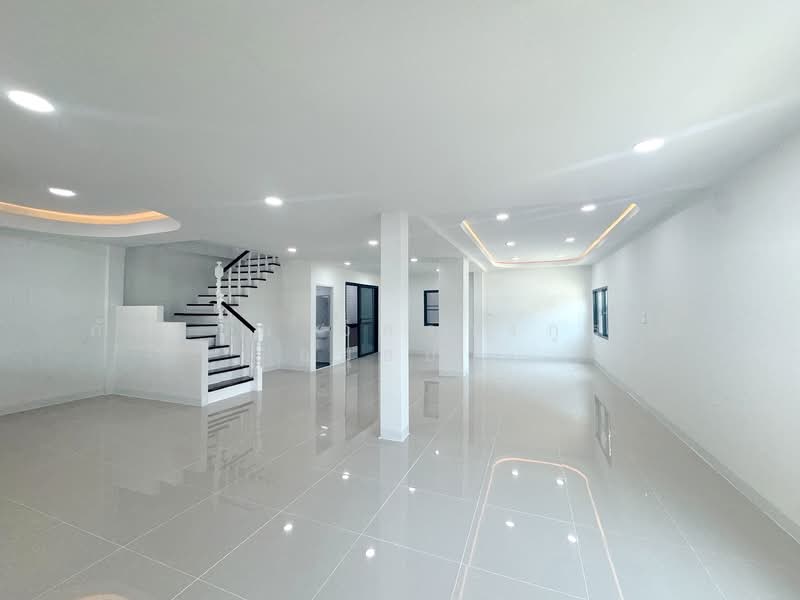 Muang Supthanee : เมืองทรัพย์ธานี, กรุงเทพ, ซอย เลียบคลองสอง 25, บางชัน, คลองสามวา, กรุงเทพ, 128 ตร.ม., ทาวน์เฮ้าส์ ขาย, โดย ภัทรนัน อิศรางกูร ณ อยุธยา, 500209800 - DDproperty.com