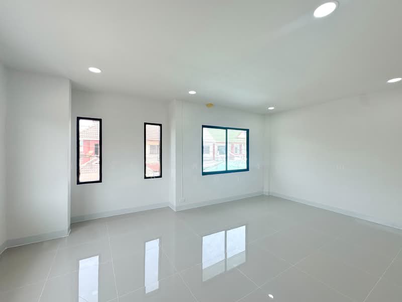 Muang Supthanee : เมืองทรัพย์ธานี, กรุงเทพ, ซอย เลียบคลองสอง 25, บางชัน, คลองสามวา, กรุงเทพ, 128 ตร.ม., ทาวน์เฮ้าส์ ขาย, โดย ภัทรนัน อิศรางกูร ณ อยุธยา, 500209800 - DDproperty.com