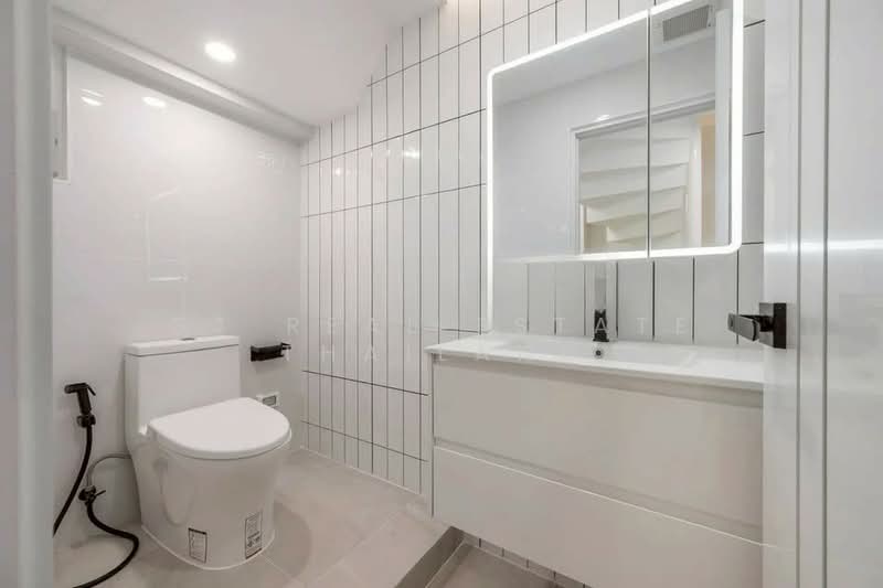 Thonglor Tower, Bangkok, Soi Thonglor, Sukhumvit 55 Road, Khlongtoei Nua, Watthana, Bangkok, 2 Bedrooms, 100 sqm, Condo For Sale, by GT Real Estate Thailand, 500209815 - DDproperty.com