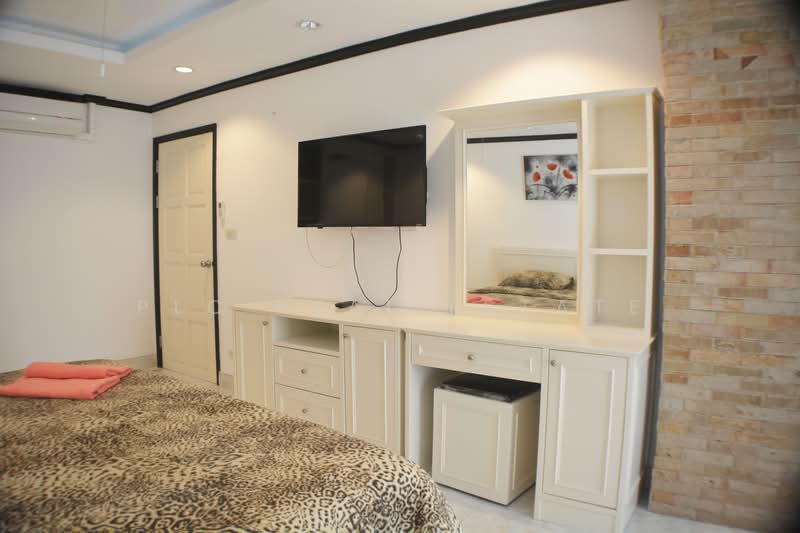 Jomtien Beach Condo : จอมเทียน บีช คอนโด, ชลบุรี, หนองปรือ, บางละมุง, ชลบุรี, 50 ตร.ม., คอนโด ขาย, โดย PLC real estate, 500209823 - DDproperty.com