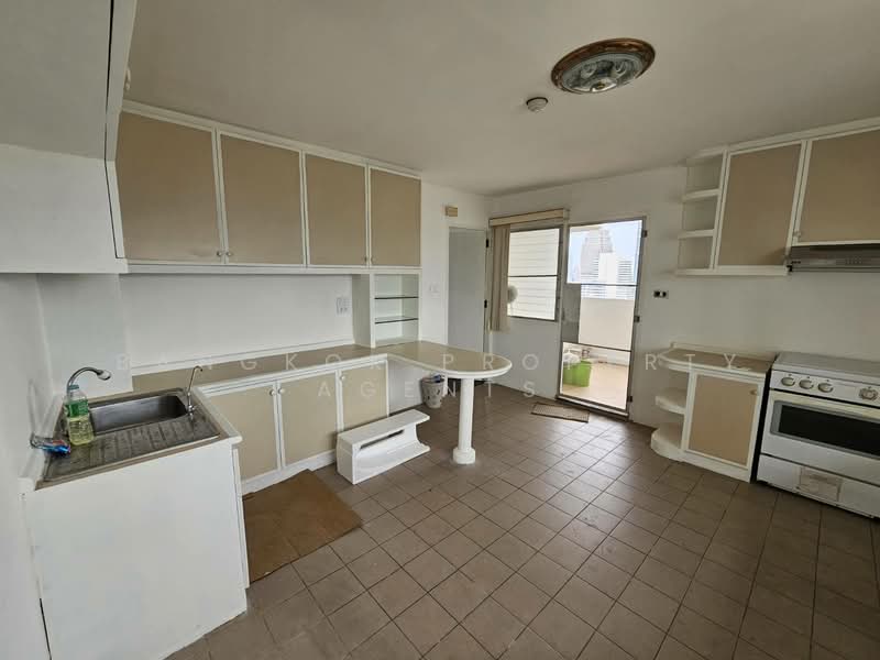 D.S. Tower 1 Sukhumvit 33, Bangkok, Soi Phrom Chit, Khlong Tan Nua, Watthana, Bangkok, 3 Bedrooms, 275 sqm, Condo For Rent, by BANGKOK PROPERTY AGENTS, 500209883 - DDproperty.com