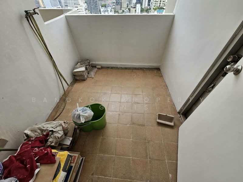 D.S. Tower 1 Sukhumvit 33, Bangkok, Soi Phrom Chit, Khlong Tan Nua, Watthana, Bangkok, 3 Bedrooms, 275 sqm, Condo For Rent, by BANGKOK PROPERTY AGENTS, 500209883 - DDproperty.com