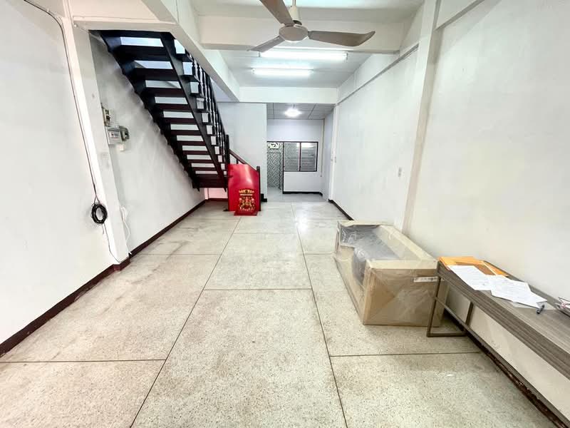 ขาย ทาวน์เฮ้าส์ หมู่บ้าน ซอย เพชรเกษม 92/3, กรุงเทพ, บางแคเหนือ, บางแค, กรุงเทพ, 80 ตร.ม., ทาวน์เฮ้าส์ ขาย, โดย กรณวัสส์ กัณฑวัสส์วงส์, 500209886 - DDproperty.com