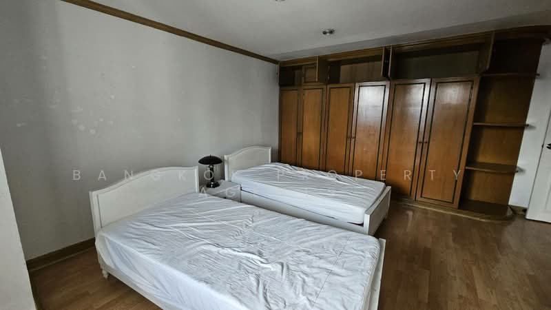 D.S. Tower 1 Sukhumvit 33, Bangkok, Soi Phrom Chit, Khlong Tan Nua, Watthana, Bangkok, 3 Bedrooms, 274 sqm, Condo For Rent, by BANGKOK PROPERTY AGENTS, 500209889 - DDproperty.com