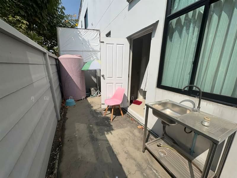 Wayra Biznet Romklao-Suvarnabhumi, Bangkok, 18-1 Romklao Road, Khlong Sam Prawet, Lat Krabang, Bangkok, 3 Bedrooms, 150 sqm, Townhouse For Sale, by คุณ ภควัต อุณหรัตน์ (อ้น), 500209890 - DDproperty.com