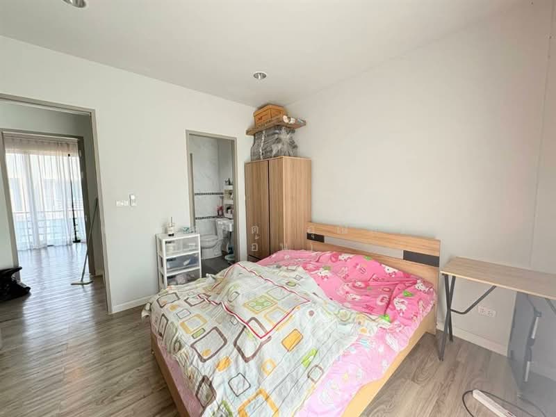 Wayra Biznet Romklao-Suvarnabhumi : เวร่า บิสเน็ท ร่มเกล้า-สุวรรณภูมิ, กรุงเทพ, 18-1 ถนนร่มเกล้า, คลองสามประเวศ, ลาดกระบัง, กรุงเทพ, 150 ตร.ม., ทาวน์เฮ้าส์ ขาย, โดย คุณ ภควัต อุณหรัตน์ (อ้น), 500209890 - DDproperty.com