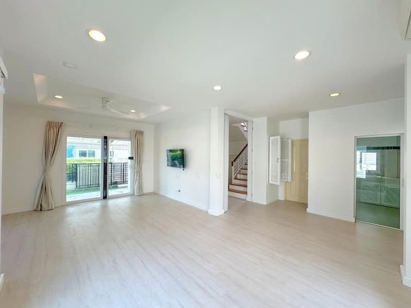 For Rent - The Centro Rattanathibet, Nonthaburi