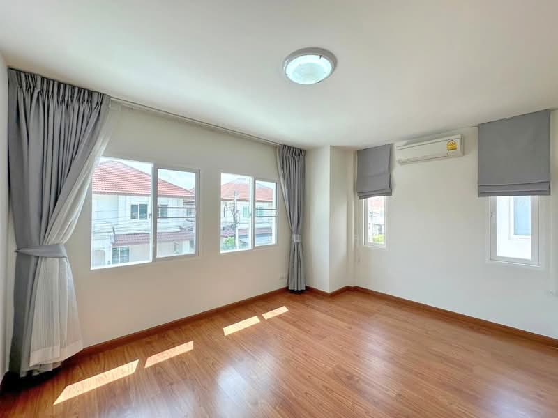 For Rent - The Centro Rattanathibet, Nonthaburi