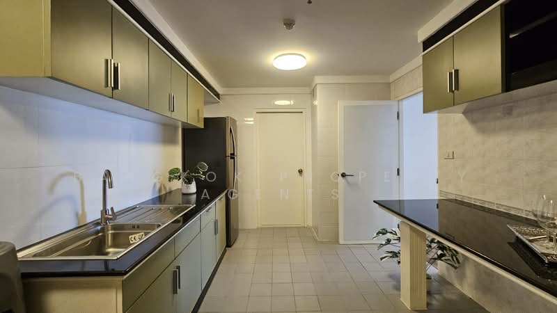 Fifty Fifth Tower, Bangkok, 84 Soi Sukhumvit 55, Sukhumvit Road, Khlong Tan Nua, Watthana, Bangkok, 3 Bedrooms, 275 sqm, Condo For Rent, by BANGKOK PROPERTY AGENTS, 500209910 - DDproperty.com