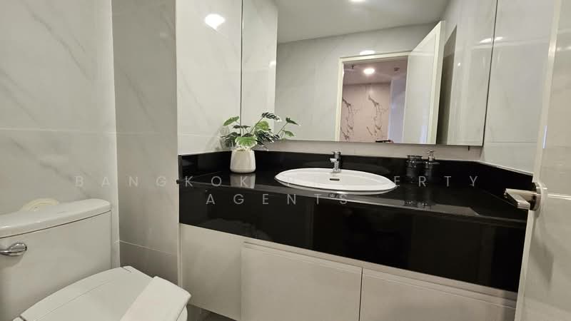 Fifty Fifth Tower, Bangkok, 84 Soi Sukhumvit 55, Sukhumvit Road, Khlong Tan Nua, Watthana, Bangkok, 3 Bedrooms, 275 sqm, Condo For Rent, by BANGKOK PROPERTY AGENTS, 500209910 - DDproperty.com