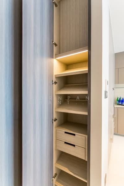 Sindhorn Tonson, Bangkok, 89 Soi Tonson Sarasin Road, Lumphini, Pathum Wan, Bangkok, 1 Bedroom, 87 sqm, Condo For Sale, by Pornpan Chantharakasemchai, 500209914 - DDproperty.com