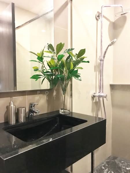 The Edge Sukhumvit 23, Bangkok, 6 Soi Sukhumvit 23, Khlongtoei Nua, Watthana, Bangkok, 1 Bedroom, 30 sqm, Condo For Sale, by Pornpan Chantharakasemchai, 500209931 - DDproperty.com