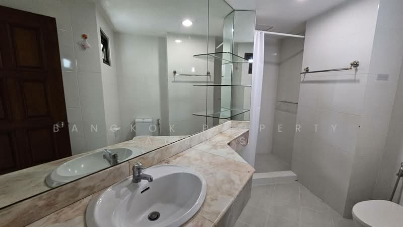 Fifty Fifth Tower, Bangkok, 84 Soi Sukhumvit 55, Sukhumvit Road, Khlong Tan Nua, Watthana, Bangkok, 3 Bedrooms, 165 sqm, Condo For Rent, by BANGKOK PROPERTY AGENTS, 500209935 - DDproperty.com