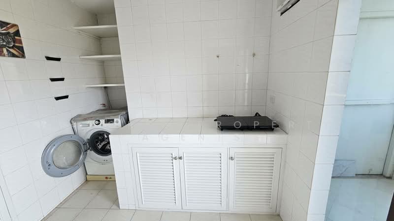 Fifty Fifth Tower, Bangkok, 84 Soi Sukhumvit 55, Sukhumvit Road, Khlong Tan Nua, Watthana, Bangkok, 3 Bedrooms, 165 sqm, Condo For Rent, by BANGKOK PROPERTY AGENTS, 500209935 - DDproperty.com