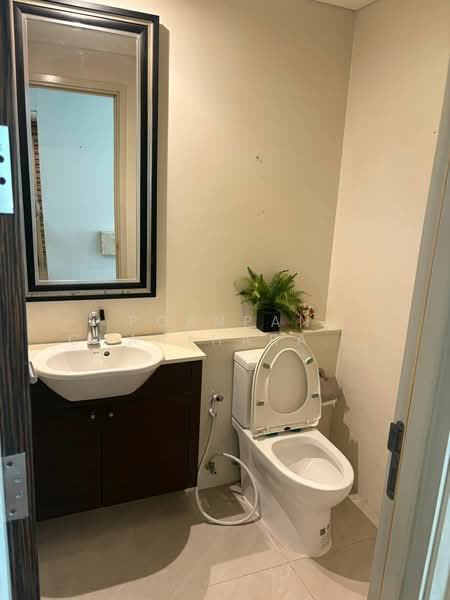 Watermark Chaophraya, Bangkok, Soi Charoennakorn 39-41, Charoennakorn Road, Bang Lam Phu Lang, Khlong San, Bangkok, 3 Bedrooms, 170 sqm, Condo For Rent, by Pornpan Chantharakasemchai, 500209943 - DDproperty.com