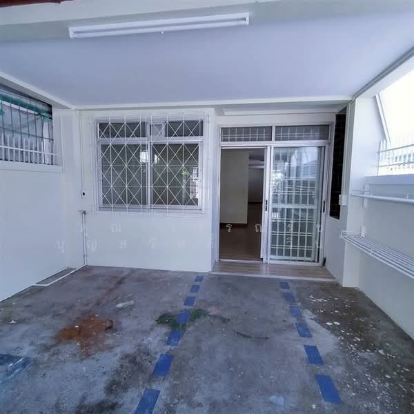 ทาวน์เฮ้าส์ 2 ชั้น 23 ตร.ว. หมู่บ้านเมือง เพชรวิลล่า2 ซอยแก้วเงินทอง39, Bangkok, Khlong Chak Phra, Taling Chan, Bangkok, 3 Bedrooms, 120 sqm, Townhouse For Sale, by คุณ วรรณรัช บุญสวัสดิ์ (วิน), 500209975 - DDproperty.com