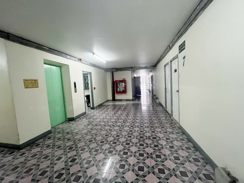 Baan Phrayapirom-Ratchada, Bangkok, Soi Ratchadaphisek 36, Chan Kasem, Chatuchak, Bangkok, 1 Bedroom, 32 sqm, Condo For Sale, by The Best Property Agent นาเดีย, 500209978 - DDproperty.com