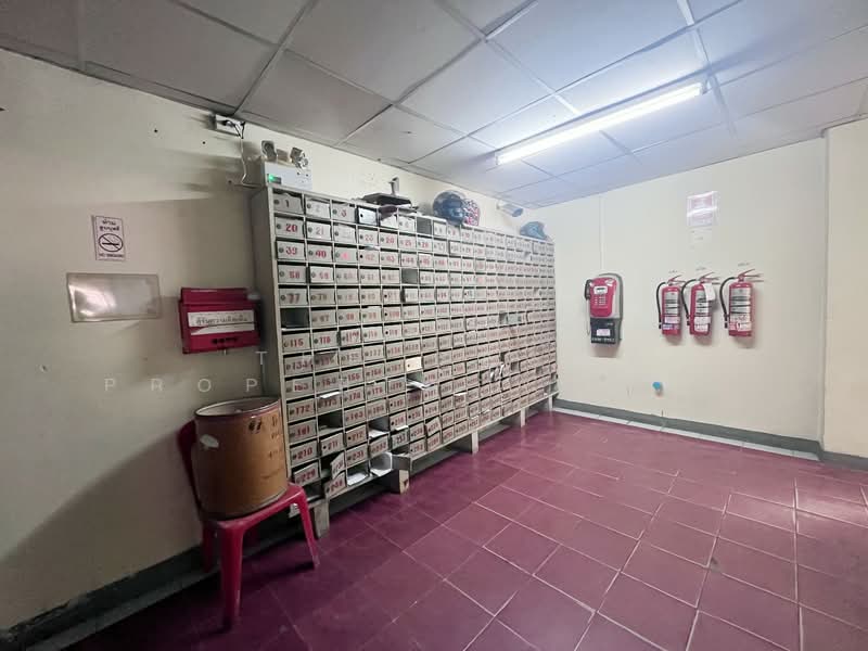 Baan Phrayapirom-Ratchada, Bangkok, Soi Ratchadaphisek 36, Chan Kasem, Chatuchak, Bangkok, 1 Bedroom, 32 sqm, Condo For Sale, by The Best Property Agent นาเดีย, 500209978 - DDproperty.com