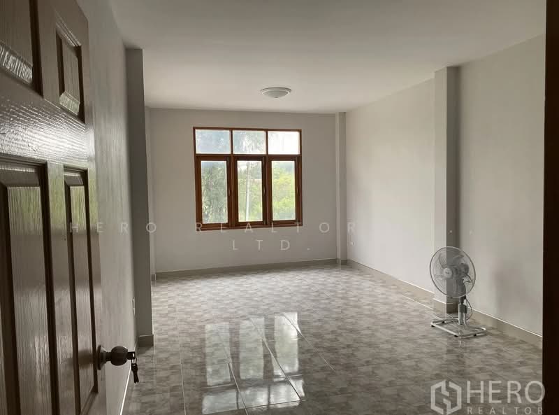 For sale Factory 11000 sqm in Nong Ri, Mueang Chon Buri, Chon Buri HRE00471, Chon Buri (Pattaya), Nong Ri, Muang Chon Buri, Chon Buri (Pattaya), , 11,000 sqm, Warehouse/Factory For Sale, by Hero Realtor Co., Ltd., 500209989 - DDproperty.com