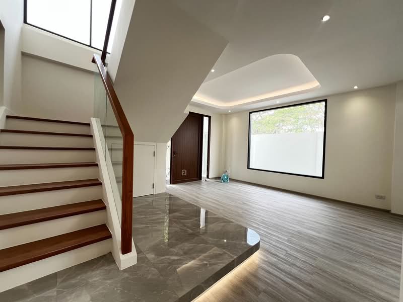 sukhumvit, Bangkok, Khlong Tan Nua, Watthana, Bangkok, 4 Bedrooms, 401 sqm, Single Detached House For Sale, by กอล์ฟ, 500209990 - บ้าน สุขุมวิท71 ปรีดีพนมย์42 ที่ดิน  - DDproperty.com