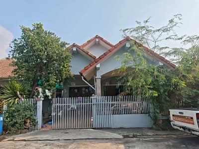 ขาย - Nantawan 5 Soi Liabwaree 11 : นันทวัน 5 ซอยเลียบวารี 11, กรุงเทพ