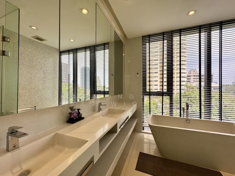 Vittorio 39, Bangkok, 8 Sukhumvit, Khlong Tan Nua, Watthana, Bangkok, 2 Bedrooms, 127 sqm, Condo For Sale, by Chatmongkhon Suttiwichai, 500210021 - DDproperty.com