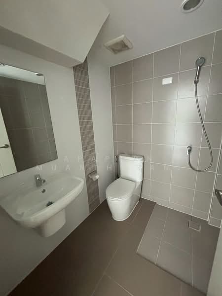 ขาย บ้านกลางเมือง The Edition สุขสวัสดิ์-พระราม3 ราคาถูกที่สุดในหมู่บ้าน, กรุงเทพ, ทุ่งครุ, ทุ่งครุ, กรุงเทพ, 220 ตร.ม., บ้านแฝด ขาย, โดย Apaporn Muanthorani, 500210040 - DDproperty.com