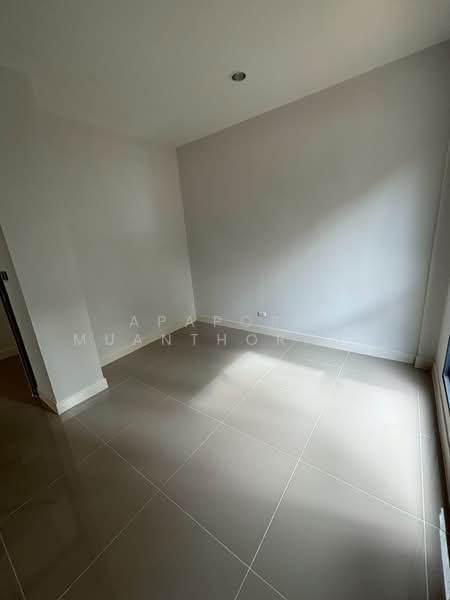 ขาย บ้านกลางเมือง The Edition สุขสวัสดิ์-พระราม3 ราคาถูกที่สุดในหมู่บ้าน, Bangkok, Thung Khru, Thung Khru, Bangkok, 4 Bedrooms, 220 sqm, Semi-Detached House (Twin House) For Sale, by Apaporn Muanthorani, 500210040 - DDproperty.com