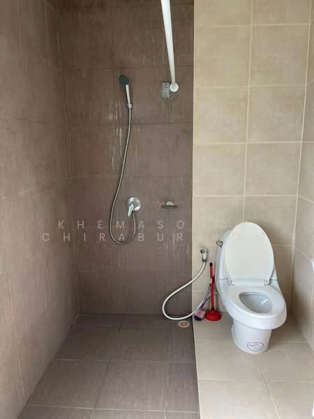 Areeya Mandarina Sukhumvit 77, Bangkok, Sukhumvit 77 Road (On Nut), Suan Luang, Suan Luang, Bangkok, 3 Bedrooms, 200 sqm, Townhouse For Rent, by Khemasooch Chiraburanan, 500210041 - DDproperty.com