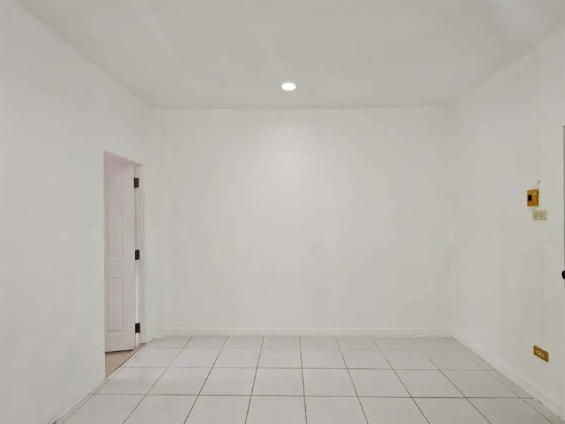 Muang Ramintra, Bangkok, Sam Wa Tawan Tok, Khlong Sam Wa, Bangkok, 3 Bedrooms, 100 sqm, Townhouse For Sale, by คุณ สุภาพร มณีวรรณ (ใหม่), 500210043 - DDproperty.com