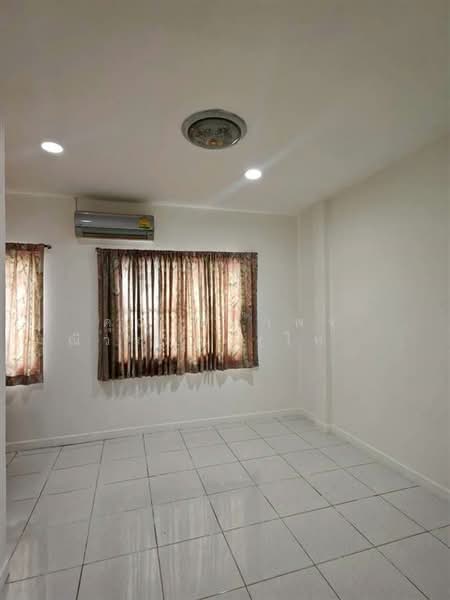 Muang Ramintra, Bangkok, Sam Wa Tawan Tok, Khlong Sam Wa, Bangkok, 3 Bedrooms, 100 sqm, Townhouse For Sale, by คุณ สุภาพร มณีวรรณ (ใหม่), 500210043 - DDproperty.com