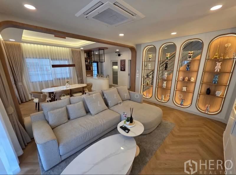 Centro Bangna, Samut Prakan, 111 Soi 3, Bang Kaeo, Bang Plee, Samut Prakan, 4 Bedrooms, 265 sqm, Single Detached House For Sale, by Hero Realtor Co., Ltd., 500210046 - DDproperty.com