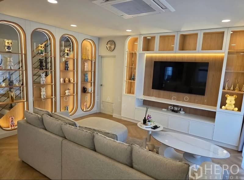 Centro Bangna, Samut Prakan, 111 Soi 3, Bang Kaeo, Bang Plee, Samut Prakan, 4 Bedrooms, 265 sqm, Single Detached House For Sale, by Hero Realtor Co., Ltd., 500210046 - DDproperty.com