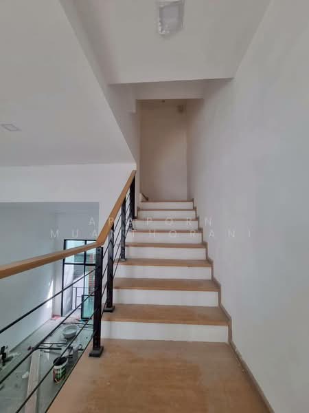 ขายทาวน์โฮม อาร์เด้น พัฒนาการ 20 เงียบสงบใจกลางเมือง, Bangkok, Suan Luang, Suan Luang, Bangkok, 3 Bedrooms, 185 sqm, Townhouse For Sale, by Apaporn Muanthorani, 500210070 - DDproperty.com