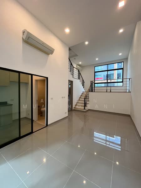 For Sale - 🏡บ้านหรูพร้อมอยู่ Arden พัฒนาการ Townhome เงียบสงบใจกลางเมือง 10 นาที ถึงทองหล่อ, Bangkok