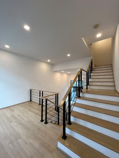 For Sale - 🏡บ้านหรูพร้อมอยู่ Arden พัฒนาการ Townhome เงียบสงบใจกลางเมือง 10 นาที ถึงทองหล่อ, Bangkok