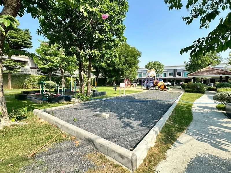 The Trust Townhome Rangsit-Klong 1, Pathum Thani, Soi Rangsit-Nakornnayok 23,, Prachathipat, Thanyaburi, Pathum Thani, 3 Bedrooms, 120 sqm, Townhouse For Sale, by คุณ อาทิตยา พรมชัยชนะ (พลู), 500210089 - DDproperty.com