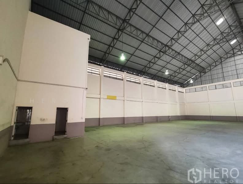 For rent Factory 875 sqm in Khlong Maduea Krathum Baen Samut Sakhon HRE00477, สมุทรสาคร, คลองมะเดื่อ, กระทุ่มแบน, สมุทรสาคร, 875 ตร.ม., โกดัง-โรงงาน ให้เช่า, โดย Hero Realtor Co., Ltd., 500210149 - DDproperty.com