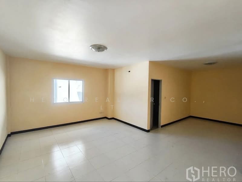 For rent Factory 875 sqm in Khlong Maduea Krathum Baen Samut Sakhon HRE00477, สมุทรสาคร, คลองมะเดื่อ, กระทุ่มแบน, สมุทรสาคร, 875 ตร.ม., โกดัง-โรงงาน ให้เช่า, โดย Hero Realtor Co., Ltd., 500210149 - DDproperty.com