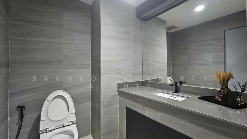 New House condominium, Bangkok, Ploenchit, Lumphini, Pathum Wan, Bangkok, 1 Bedroom, 93 sqm, Condo For Rent, by BANGKOK PROPERTY AGENTS, 500210152 - DDproperty.com